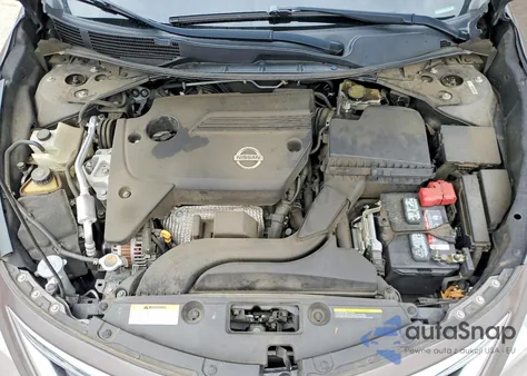 2015 Nissan Altima 2.5 из США, поврежденный, VIN 1N4AL3AP1FN380573